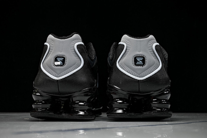 Nike Shox TL 