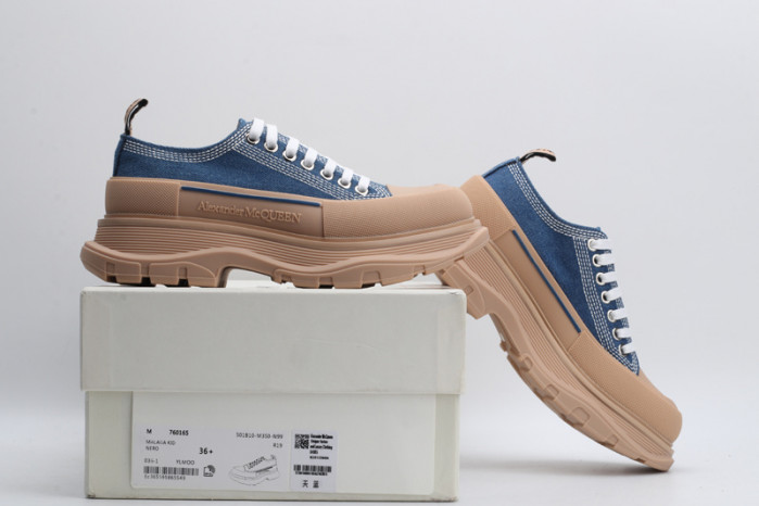 A1exa*der Mcqv*en SNEAKERS MC0518004
