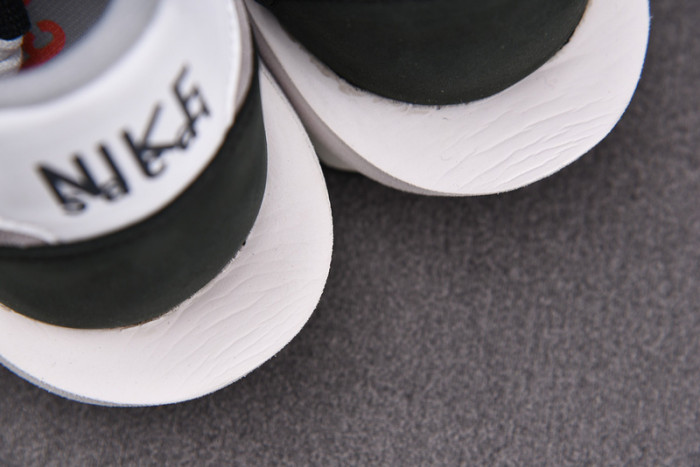 sacai nike ldwaffle black anthracite white bv0073-001