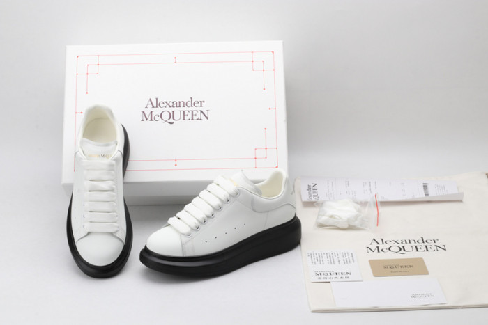 A1exa*der Mcqv*en SNEAKERS MC5563-041