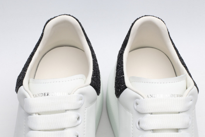 A1exa*der Mcqv*en SNEAKERS MC5563-048
