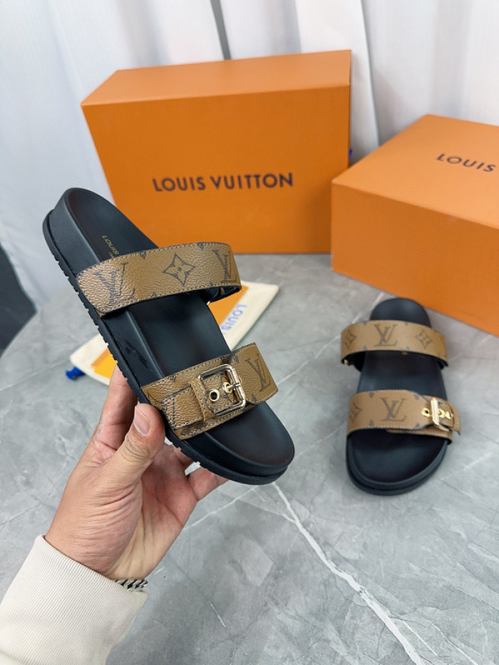 1*V SLIPPERS 11V0107-051