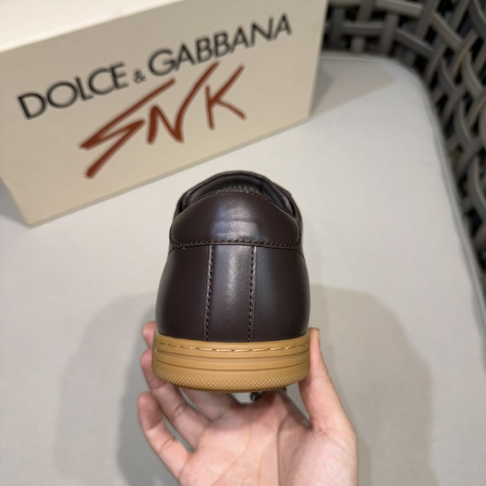 D.G. Sneakers DG210-190