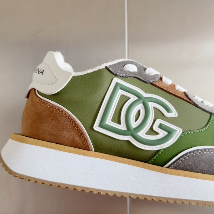 D.G. Sneakers DG210-233