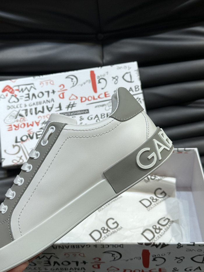 D.G. Sneakers DG210-244