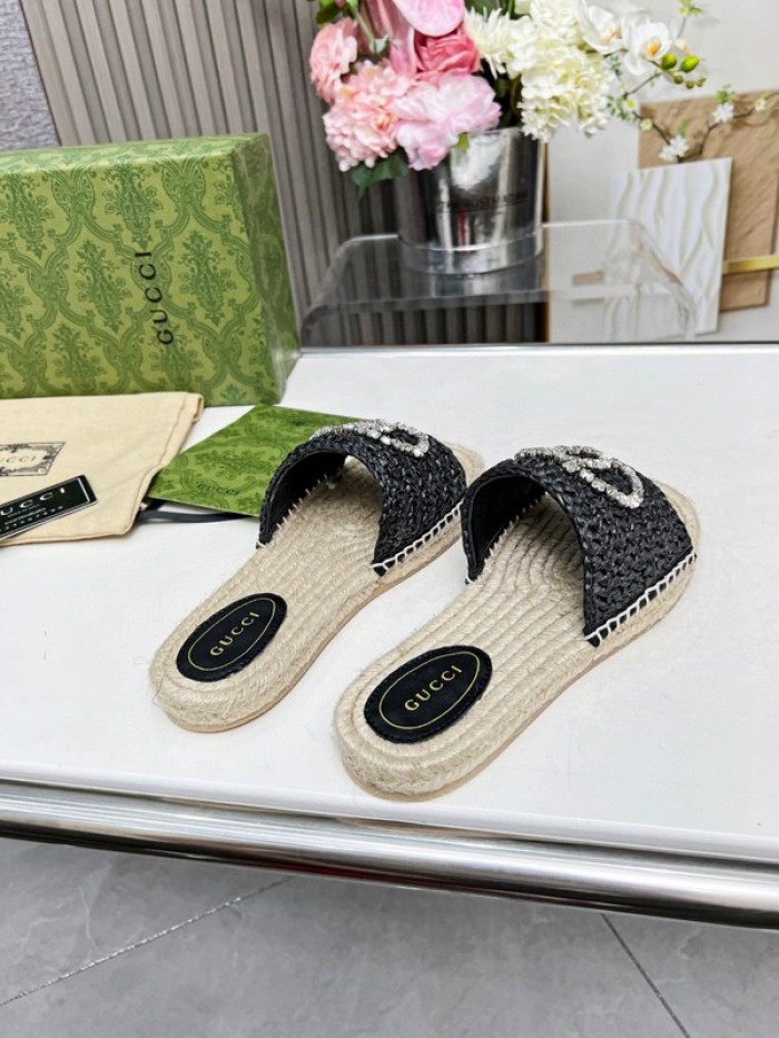 Gv*c SLIPPERS GU568-122