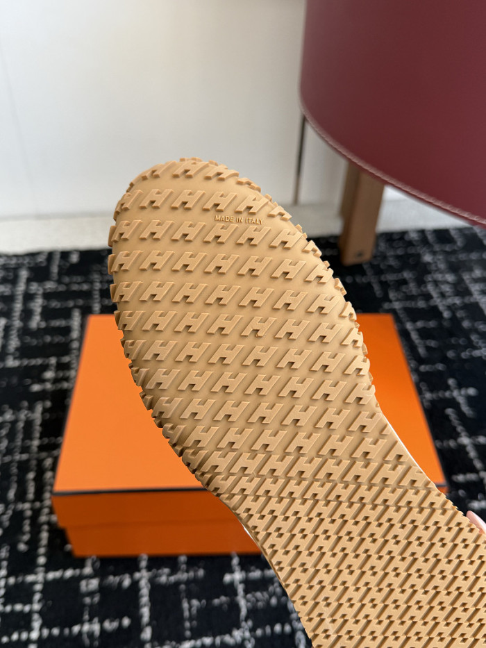 HER*MES SNEAKER HM1028-207