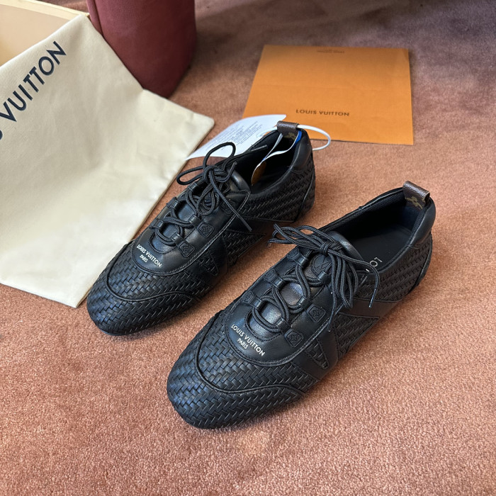 1V SHOES 1VS948