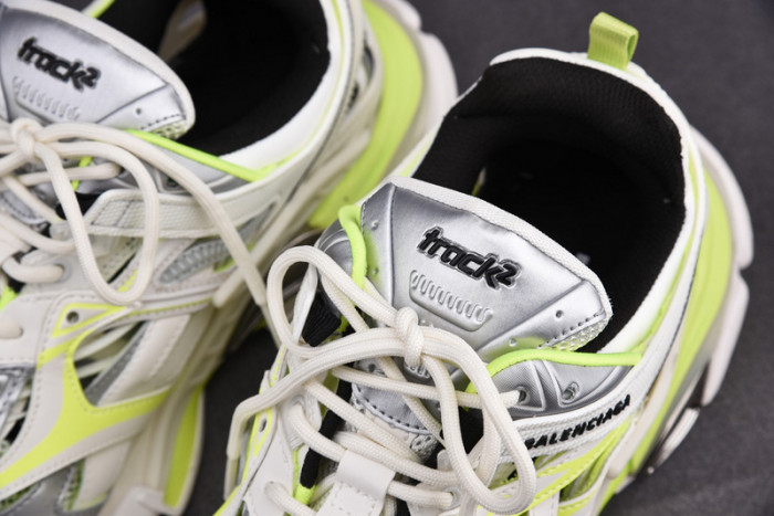 blcg track.2 beige luorescent yellow (w) 568615w2gn55819