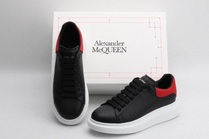 A1exa*der Mcqv*en SNEAKERS MC5563-025