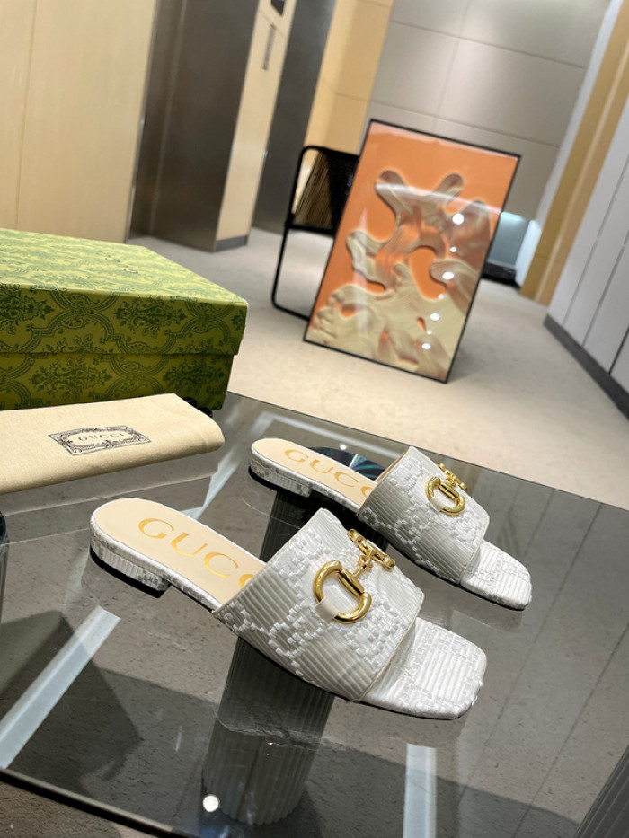 G*u*i slippers gu568-018