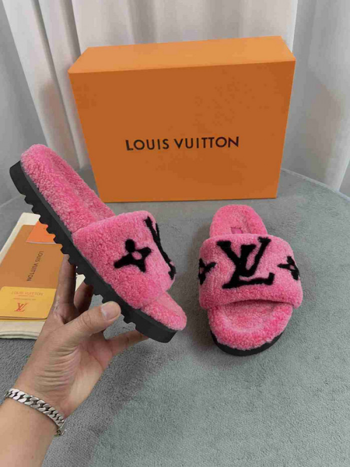 1*V SLIPPERS 11V0107-005