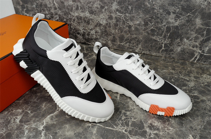 HER*MES SNEAKER HM1028-049