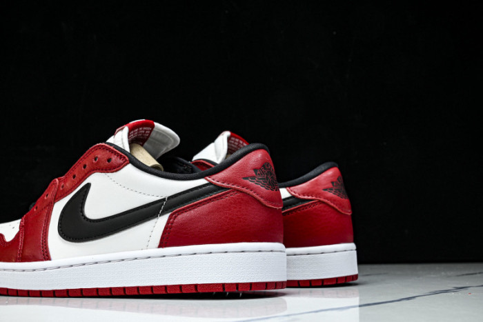 Air Jordan 1 Low OG “Chicago” HQ6998-600