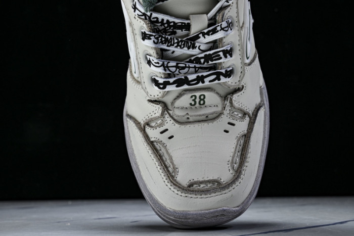 BLCG Sneaker 825418 WDWTS 1992