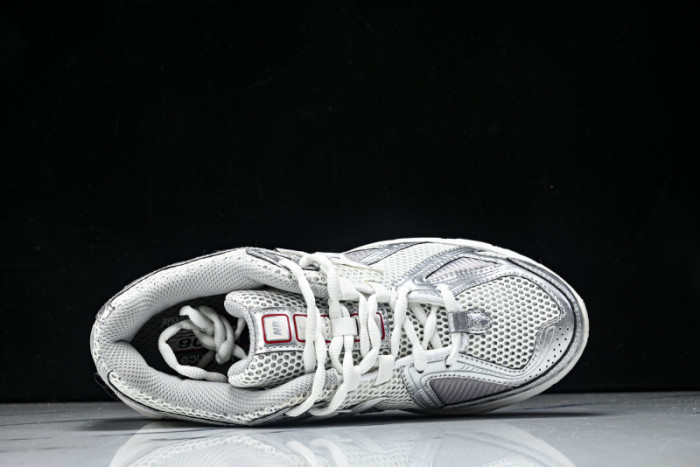 New Ba1an*e 1906R Urbancore Silver M1906RCB