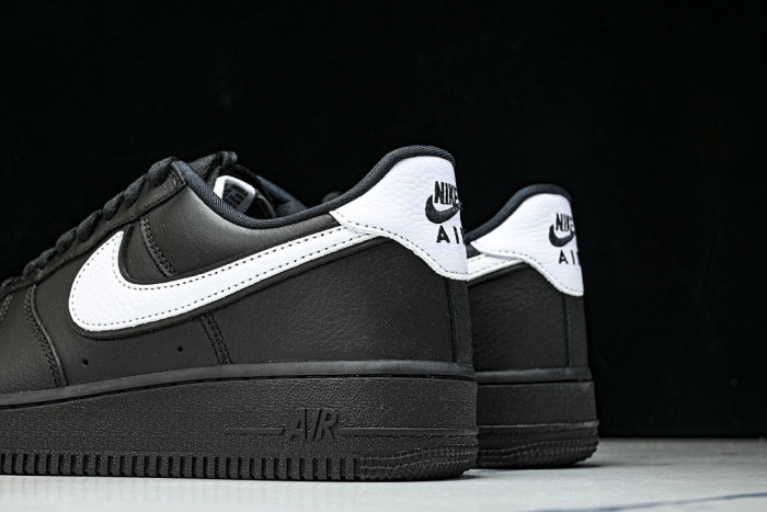 Nike Air Force 1 Low Retro QS 