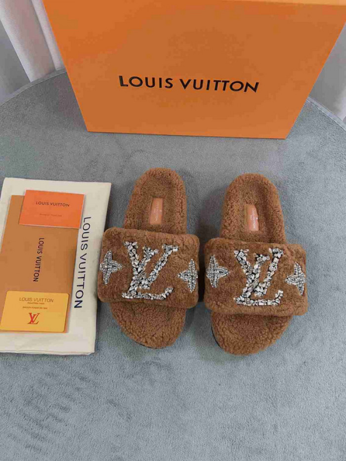 1*V SLIPPERS 11V0107-012