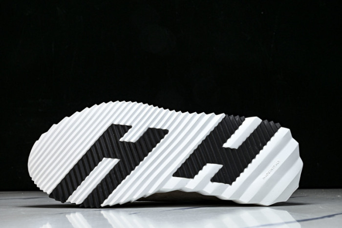 HER*MES SNEAKER HM1028-135