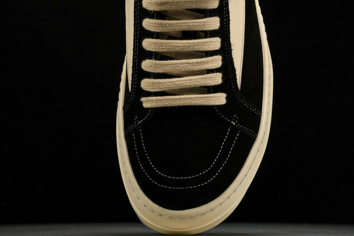 GUC* SLIPPERS DR258-085