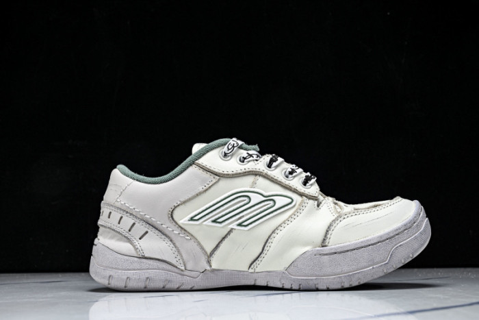 BLCG Sneaker 825418 WDWTS 1992