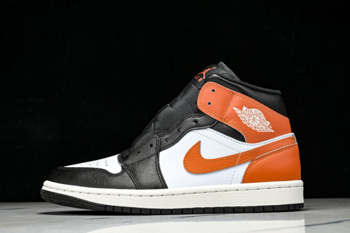 Air Jordan 1 Mid Black Toe Starfish DQ8426-801