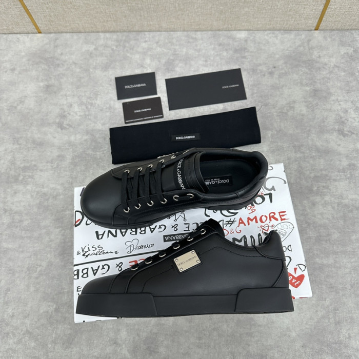 D.G. Sneakers DG210-225