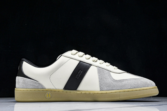 D10R SHOES B01 D896-168