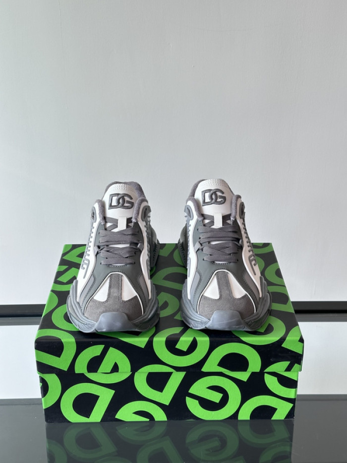 D.G. Sneakers DG210-194
