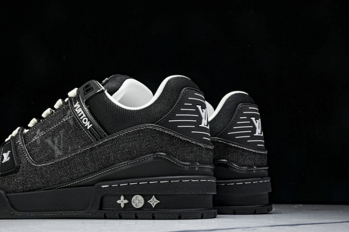 1V TRAINER 1V0425-335