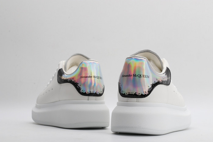 A1exa*der Mcqv*en SNEAKERS