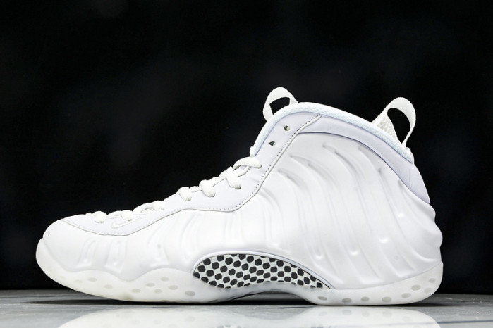 Nike Air Foamposite One Triple White HJ5195-100