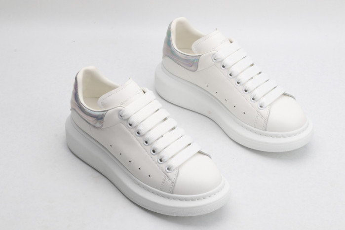 A1exa*der Mcqv*en SNEAKERS