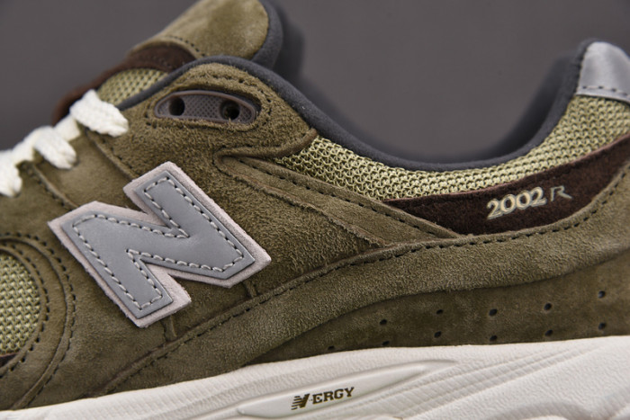 new balance 2002r dark camo m2002rhn