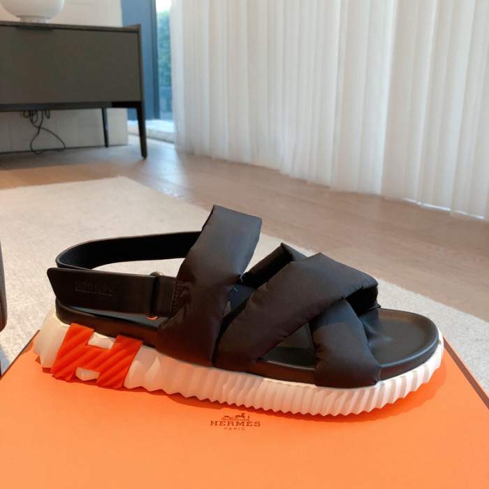 he*mes slide cu526-2068