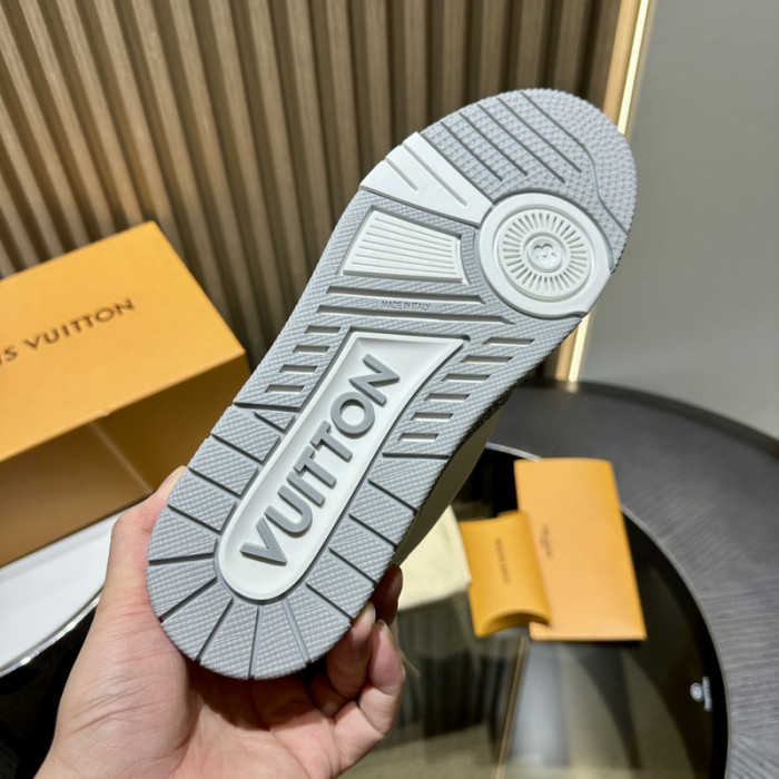 1V SNEAKERS 1V0425-143