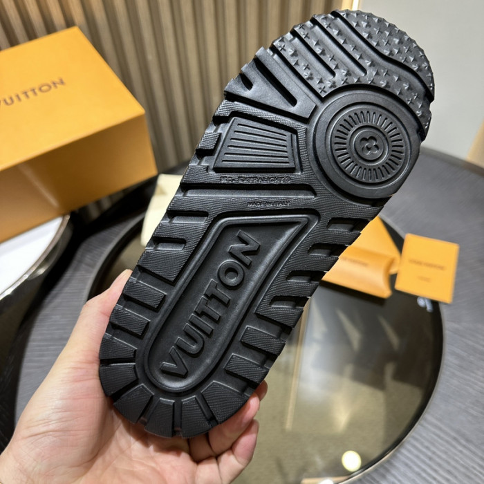 1V SNEAKERS 1V0425-153