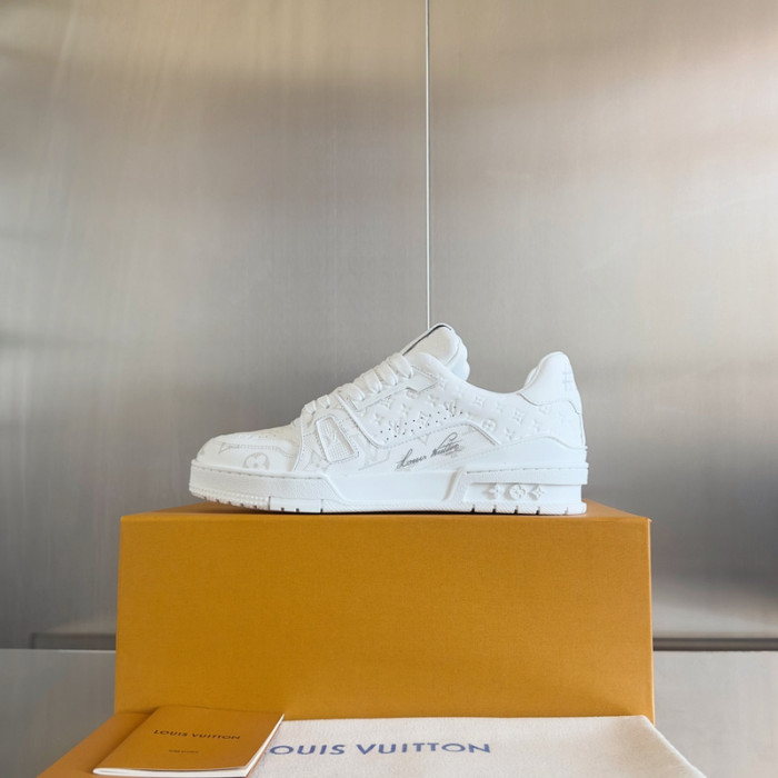 1V SNEAKERS 1V0425-214