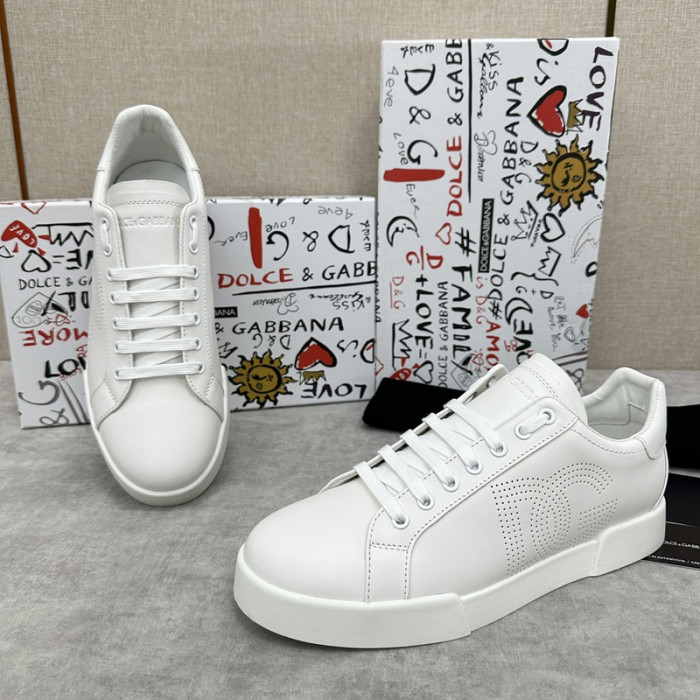 D.G. Sneakers DG210-222