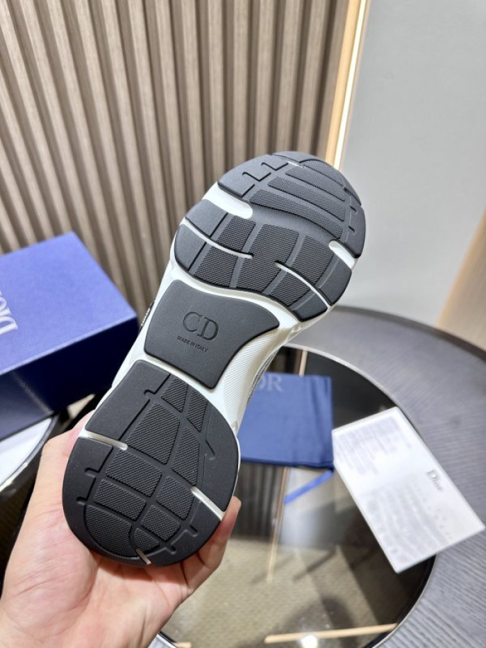 D10R B22 TRAINER SNEAKER DR258-0068