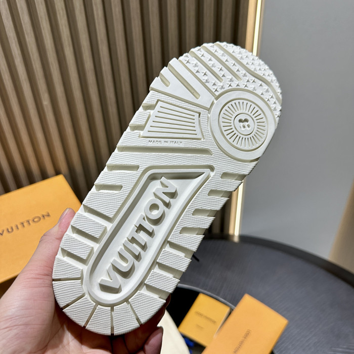 1V TRAINER 1V0425-649