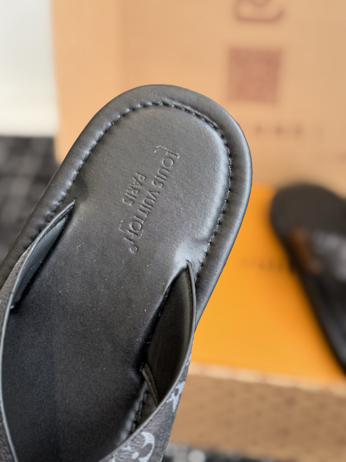 1*V SLIPPERS 11V0107-168