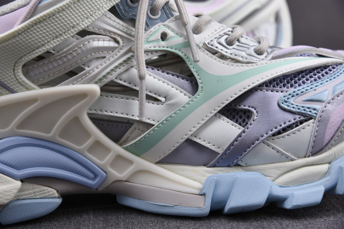 blcg track.2 white light blue 568615-w2gn3-9045