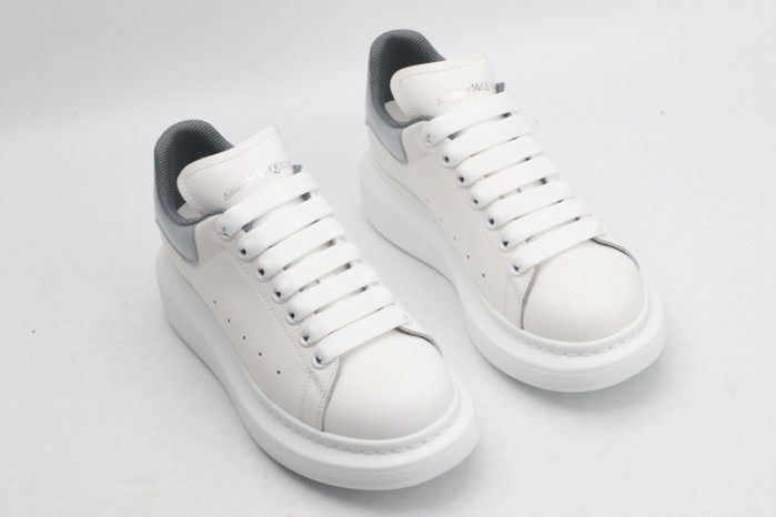 A1exa*der Mcqv*en SNEAKERS MC5563-087