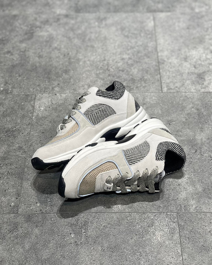 CHANE1 SNEAKER