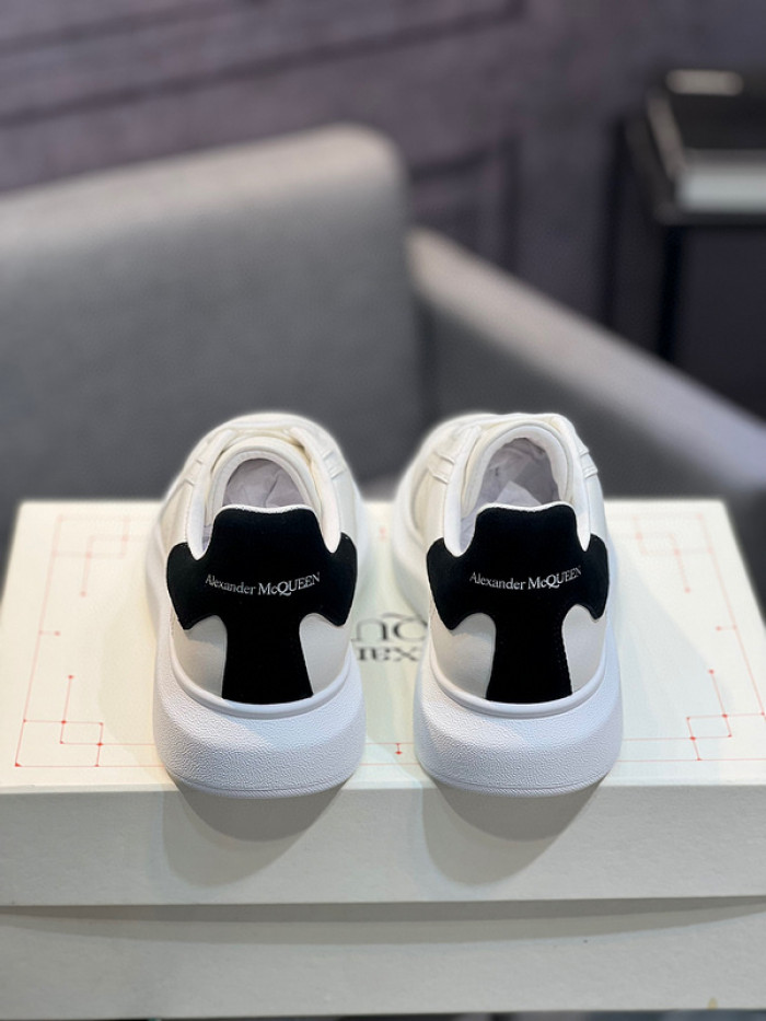 A1EXANDER M*QUEEN SNEAKERS WHGP7-66