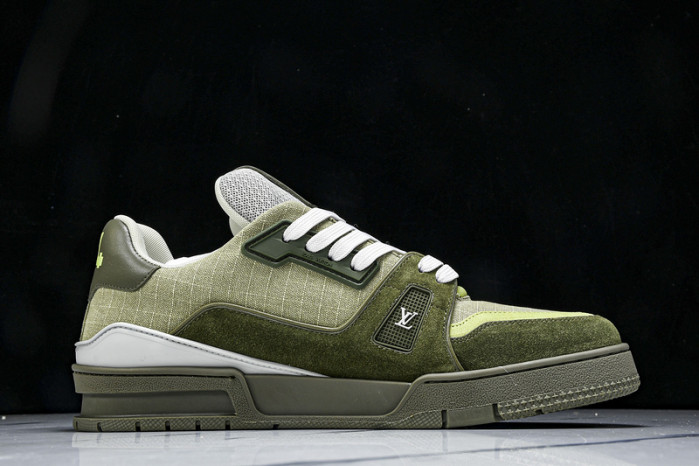 1V TRAINER 1V0425-326