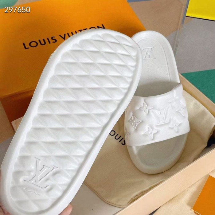 1*V SLIPPERS 11V0107-033