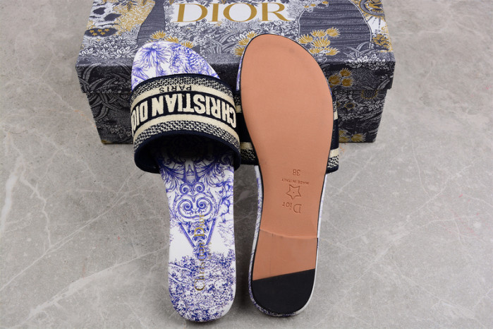 DIOR SLIPPERS