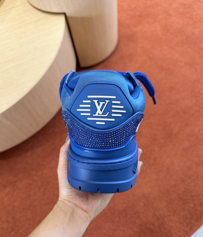 1V SNEAKERS 1V0425-032